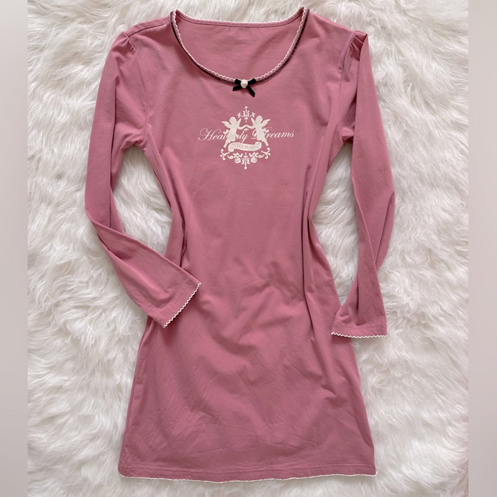 Vive Maria Sleep Gown ( scammer alert) don’t buy from @daniisells